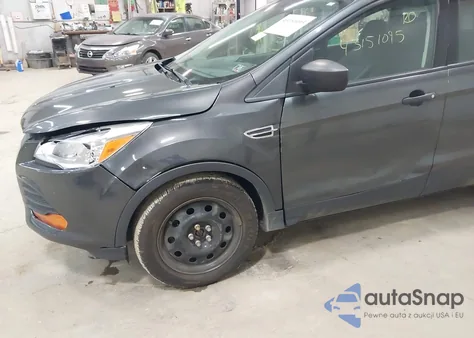 2015 Ford Escape S из США, поврежденный, VIN 1FMCU0F78FUA75337